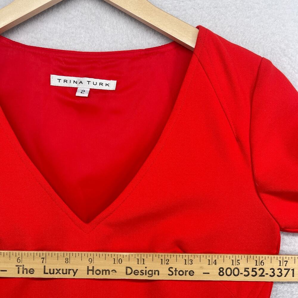 TRINA TURK Dress 2 Silvia Sheath Mini Crepe V-Neck Slit 3/4 Sleeve Red - Picture 12 of 14